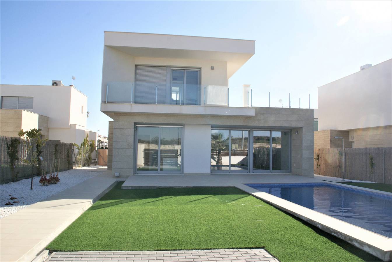 Villa pour 8 Personnes dans Laguna Green, Orihuela