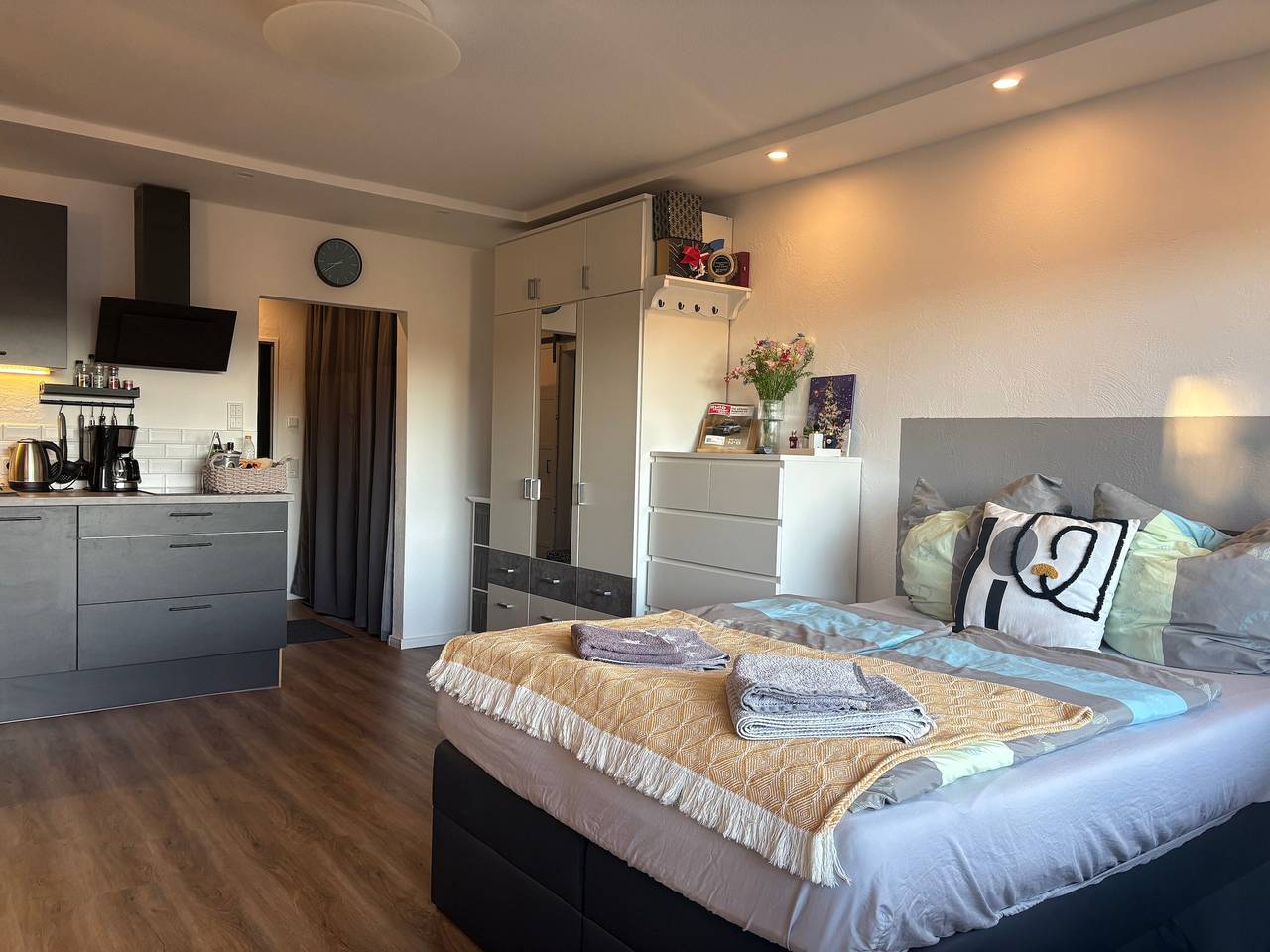 Ganze Wohnung, Apartment „Where Business and Relaxing Meet“ mit Terrasse, Garten & Wlan in Bad Salzuflen, Kreis Lippe