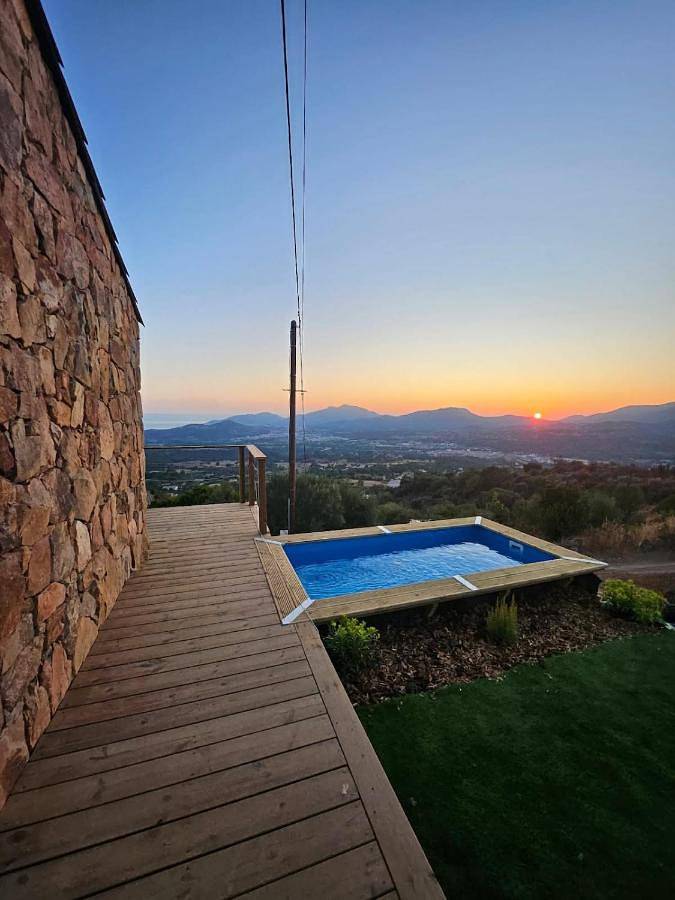 Location de vacances pour 2 personnes, avec Terrasse et Jardin à Cuttoli-Corticchiato