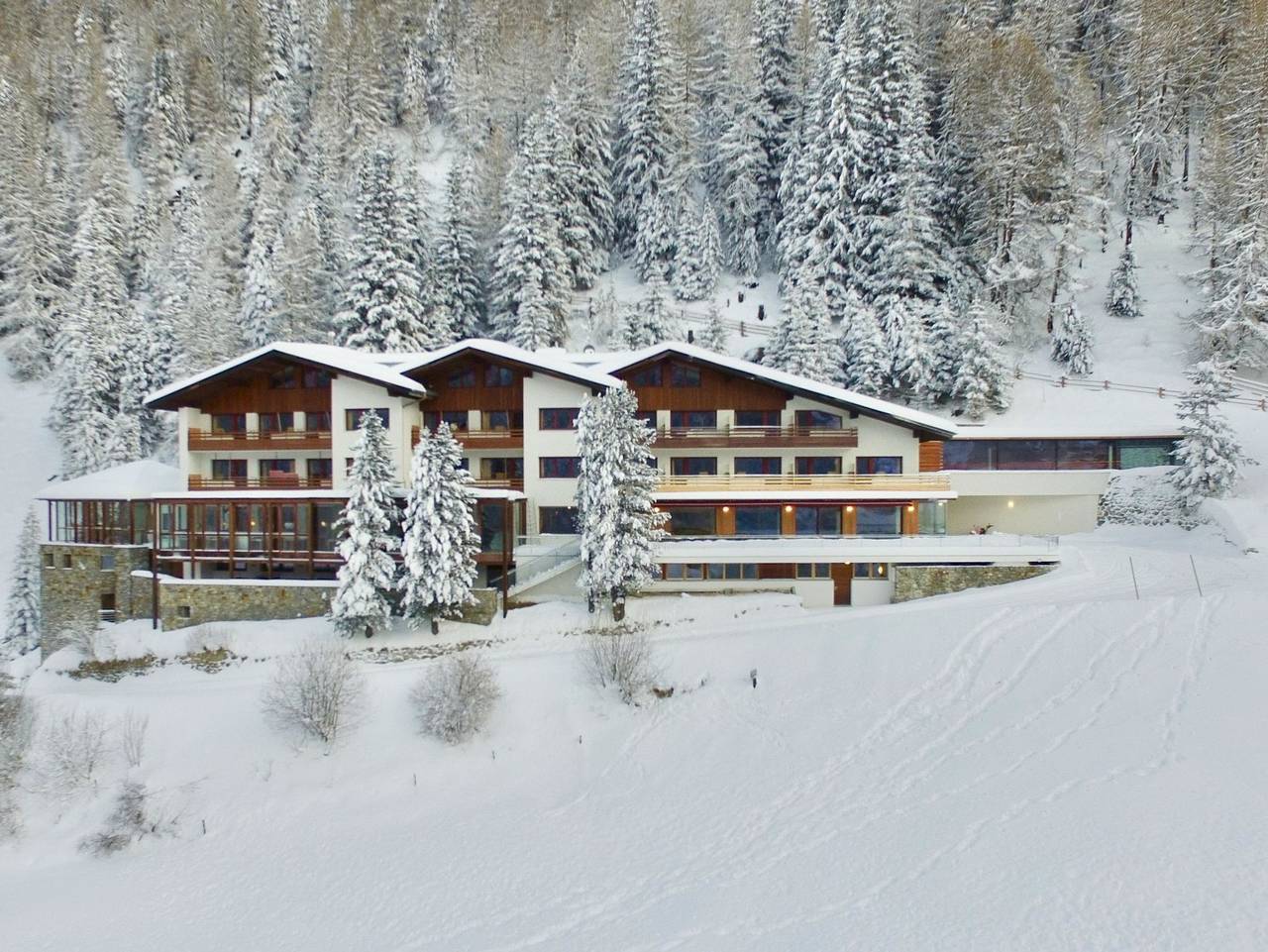 Hotel Marlet - Doppelbettzimmer mit leichter Dachschräge (20 qm) in Sulden, Stilfs