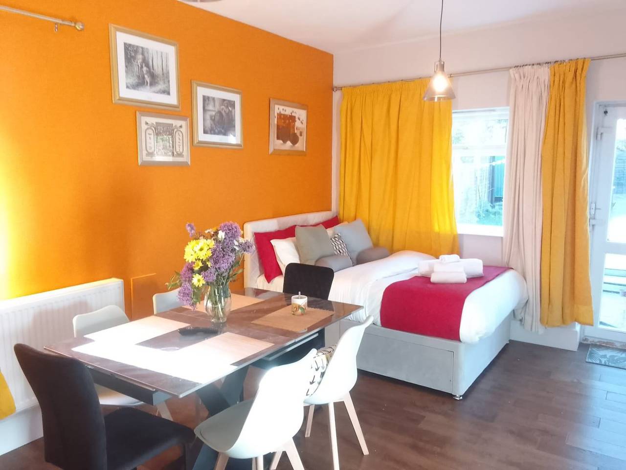 Cozy 2-bedroom Bungalo, free parking and garden in Wolverhampton, Birmingham y alrededores