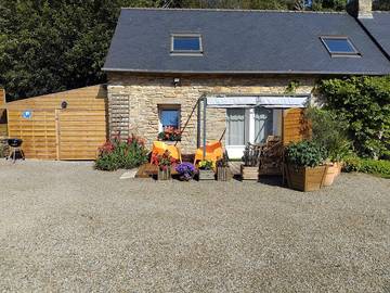 Gîte pour 2 personnes, avec terrasse et jardin à Concarneau