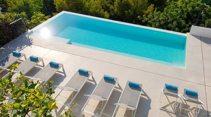Casa rural para 11 personas, con vistas al mar además de piscina y jardín, Familias con niños en Garraf - 2