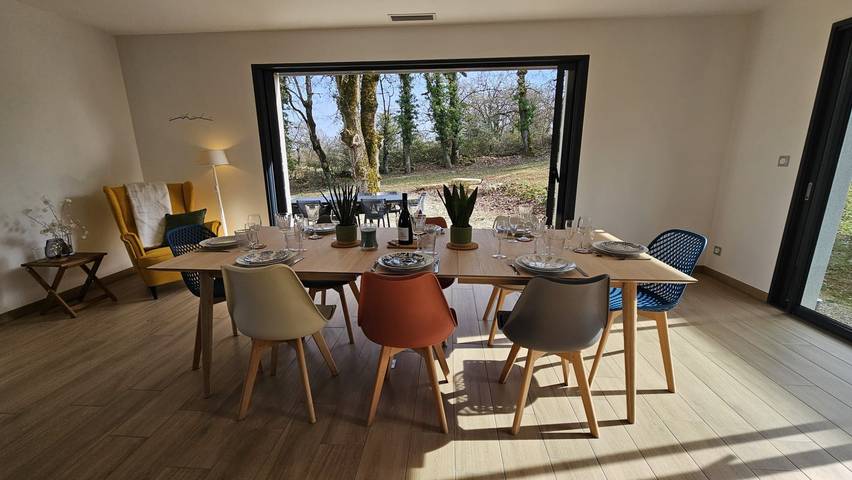 Gîte pour 4 personnes, avec terrasse et jardin, animaux acceptés à Salles-la-Source - 2