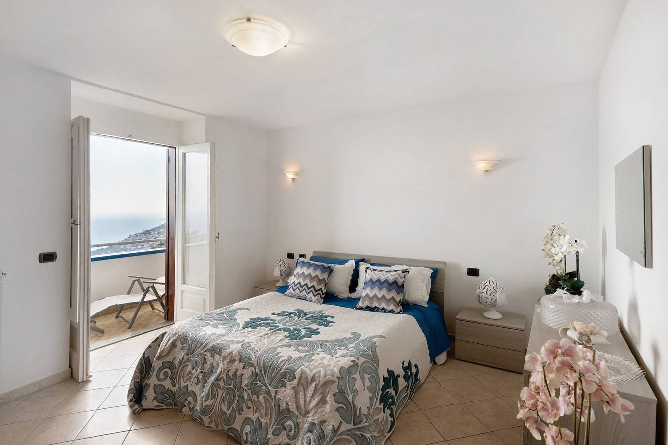 Appartamento intero, Casa Pino con vista mare, balcone e Wi-Fi in Furore, Costiera amalfitana