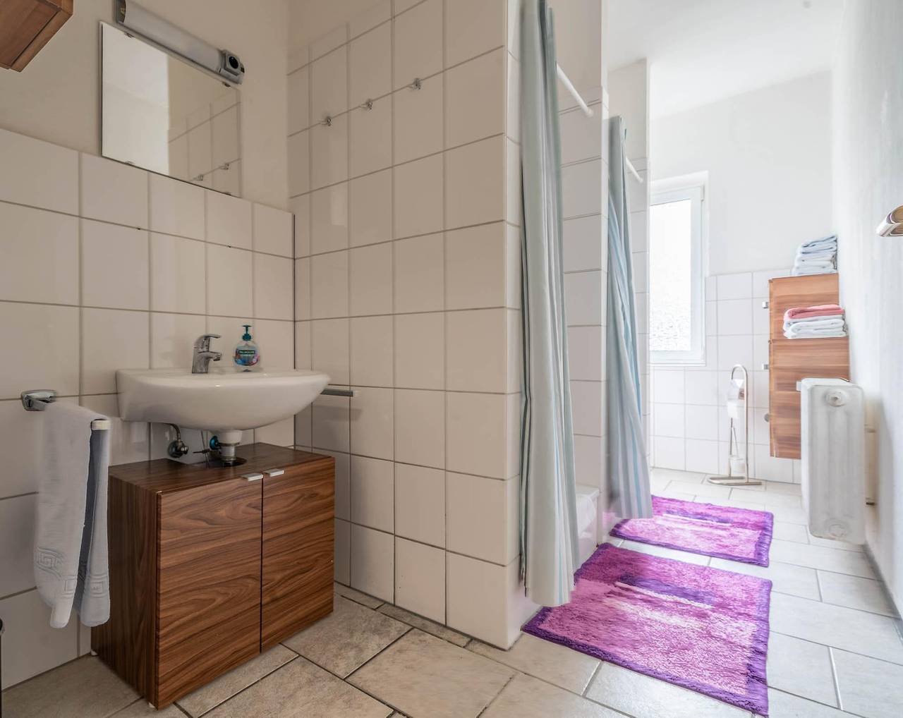 Ganze Ferienwohnung, Einfaches Monteurzimmer in Hameln, Weserbergland