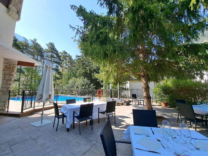 Hôtel pour 2 personnes, avec piscine et jacuzzi ainsi que terrasse et sauna à Candanchú - 4