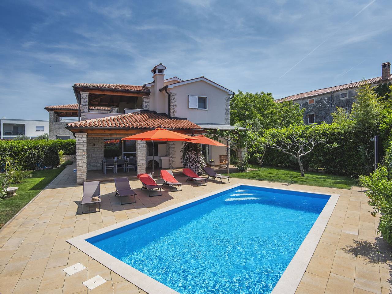 Villa in Novigrad mit Pool am Strand in Umag und Umgebung