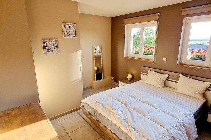 Gîte pour 3 personnes, avec terrasse et jardin à Florenville - 2