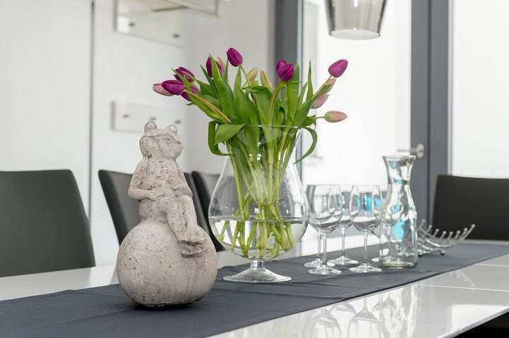 Ferienwohnung für 5 Personen, mit Balkon und Garten sowie Whirlpool in Bensheim