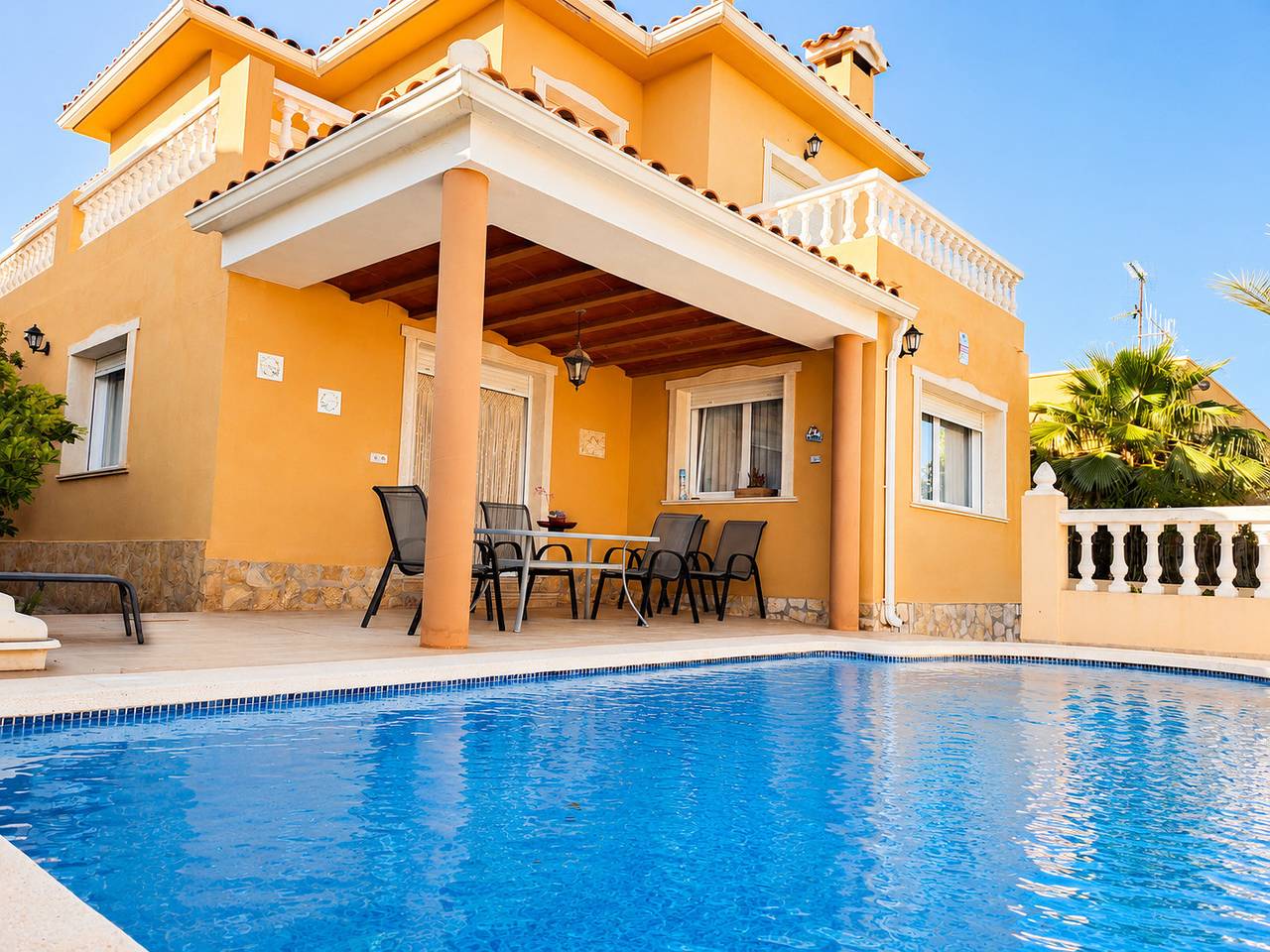 Villa con piscina en la playa Cargador in Alcossebre, Alcalà de Xivert