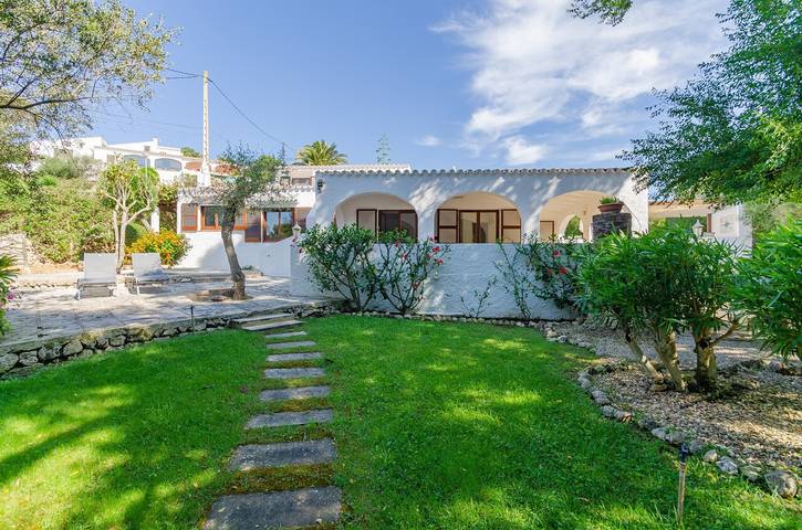 Location de vacances pour 8 personnes, avec jardin à Sant Lluís - 3