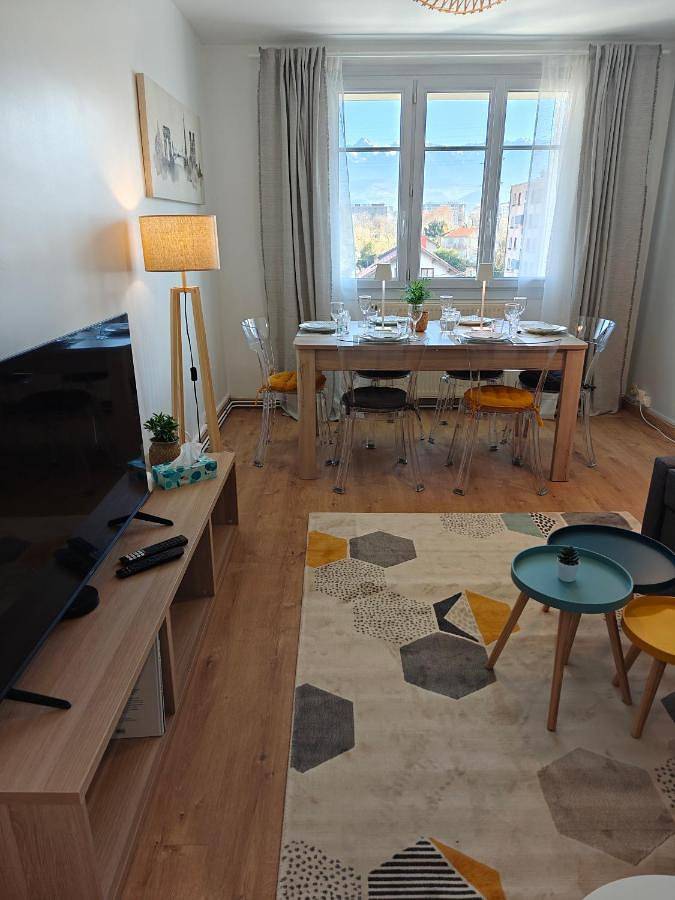 Appartement de vacances pour 6 personnes, avec balcon et vue