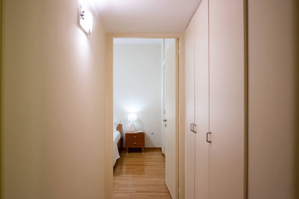 Entire apartment, Two bedroom Apt in Syntagma - Ermou area in Central Section of Athens, Athens