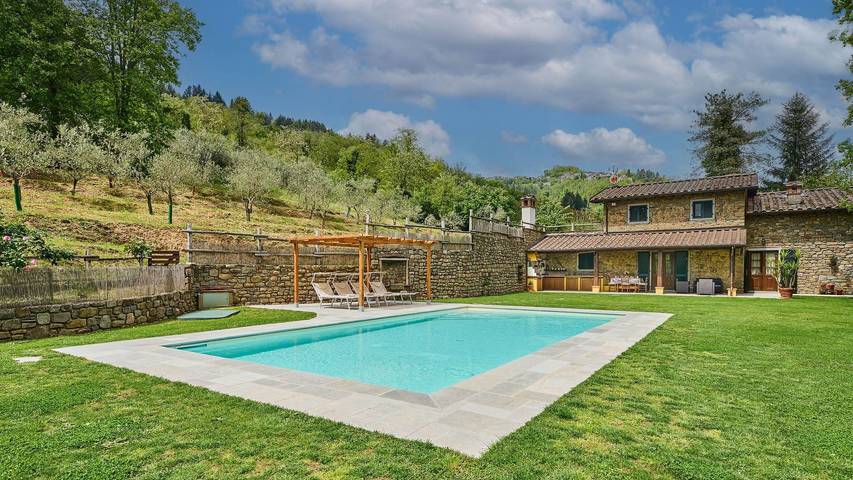 Villa per 4 persone con giardino in Bagni di Lucca, Provincia di Lucca
