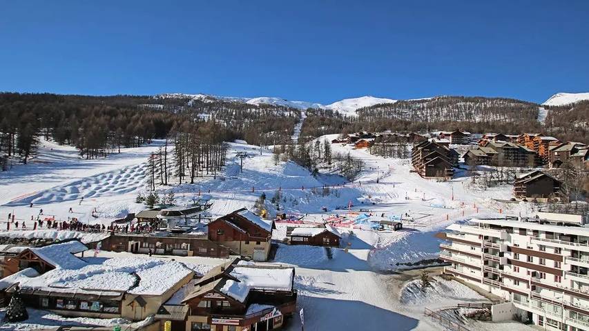 Gîte pour 6 personnes, avec vue à Puy-Saint-Vincent - 2