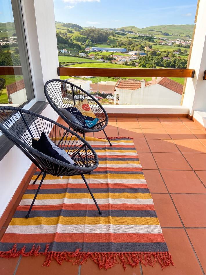 Location de vacances pour 6 personnes, avec terrasse et balcon/terrasse, animaux acceptés à Angra do Heroísmo - 2
