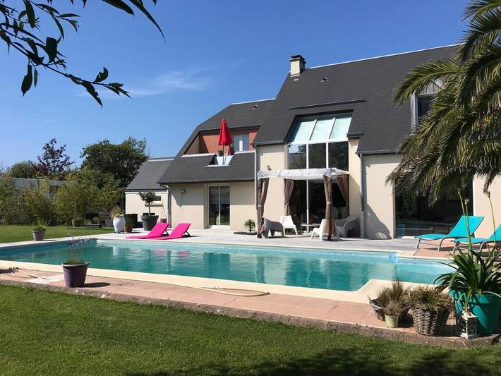 Villa pour 8 personnes, avec jardin et piscine