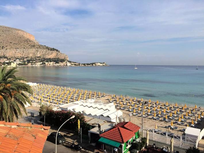 Gîte pour 6 personnes, avec jardin à Mondello