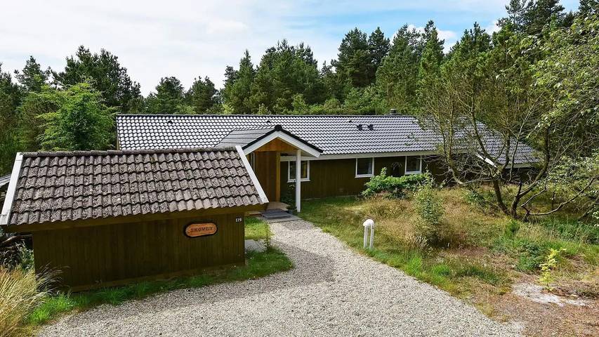 Ferienhaus für 9 Personen, mit Terrasse und Whirlpool sowie Sauna