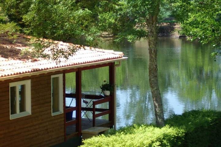 Gîte pour 8 personnes, avec piscine, animaux acceptés à Badefols-sur-Dordogne - 3