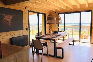 Maison de campagne pour 12 personnes, avec balcon et jacuzzi ainsi que jardin et sauna dans Lac Pavin