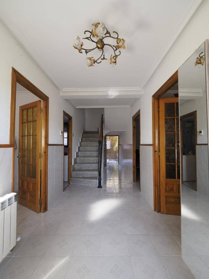 Casa rural para 6 personas, con Terraza además de Jardín y Vistas en Vegas del Condado - 4