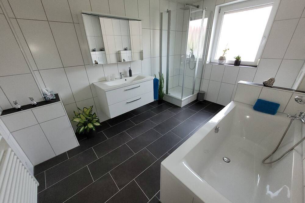 Ganze Wohnung, Im Oberpfälzer Seenland in Wackersdorf, Ostbayern