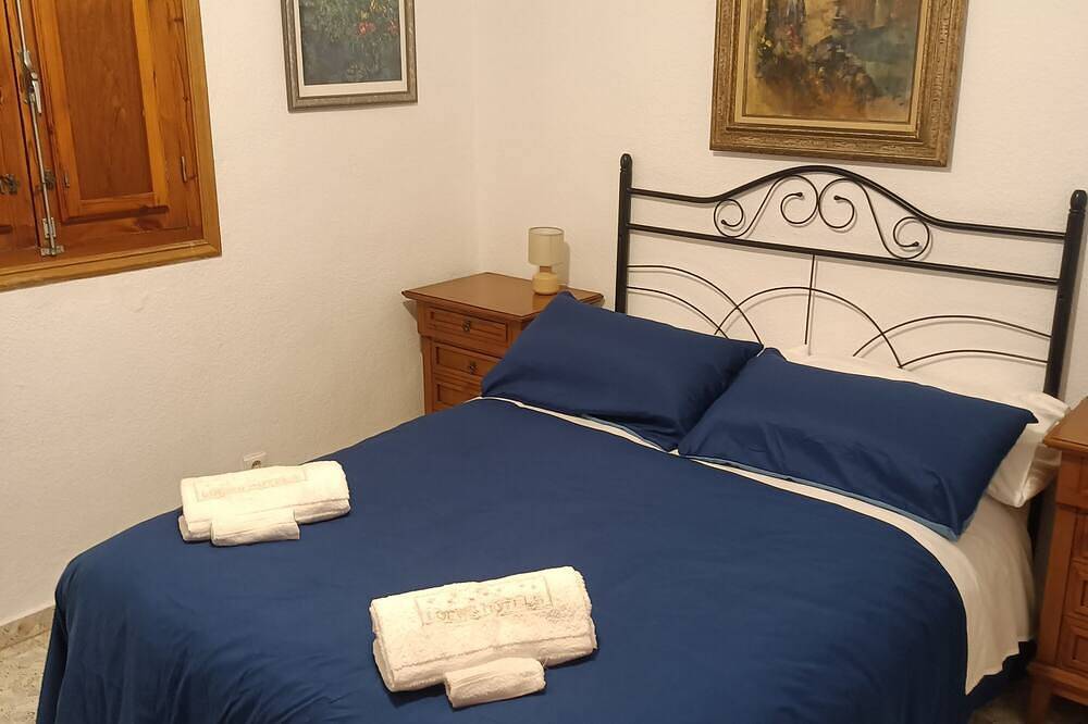 Luxury Accommodation Ideal for Large groups...Geoparque de Granada in Guadix, Geoparque de Granada