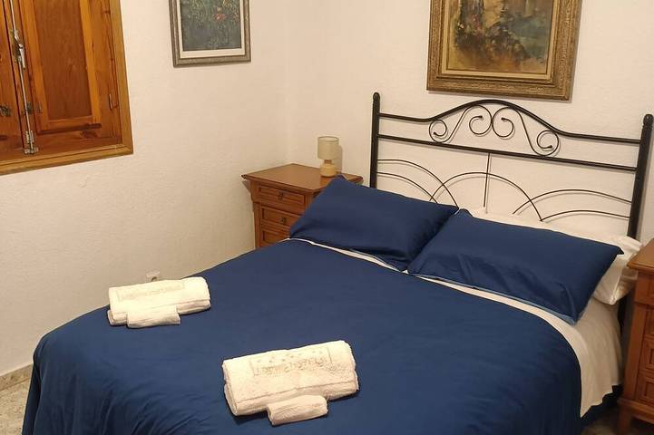 Luxury Basecamp in the epicenter of Geoparque de Granada.accomodates up to 12.. in Guadix, Géoparc de Grenade