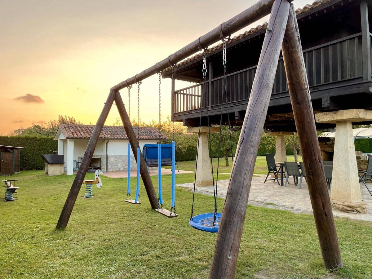 Five-Bedroom House in Siero, Cordillera Cantábrica