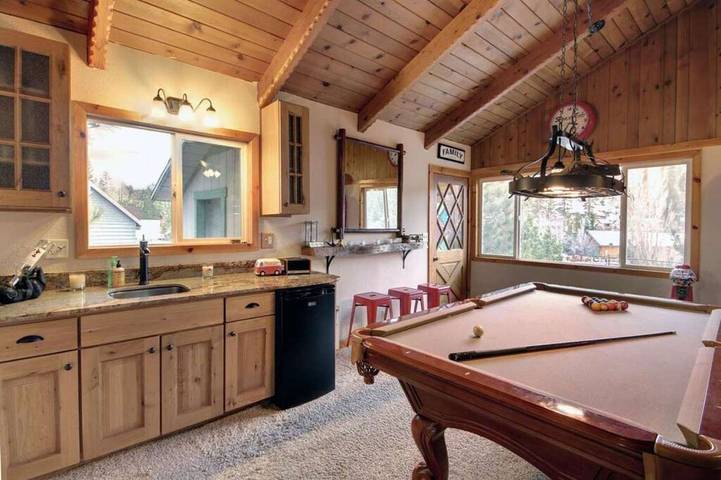 Glamping for 9 people, with pets in Big Bear Lake