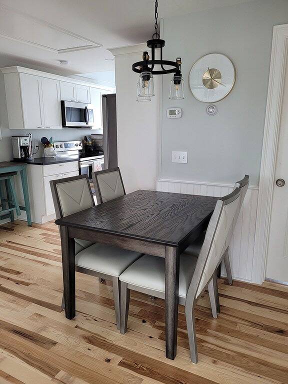 Blue Moon Carriage House in Narragansett Pier, Narragansett