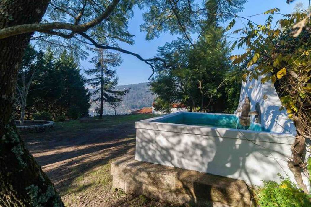 Espadanedo Stone Haven in Cinfães, Viseu District