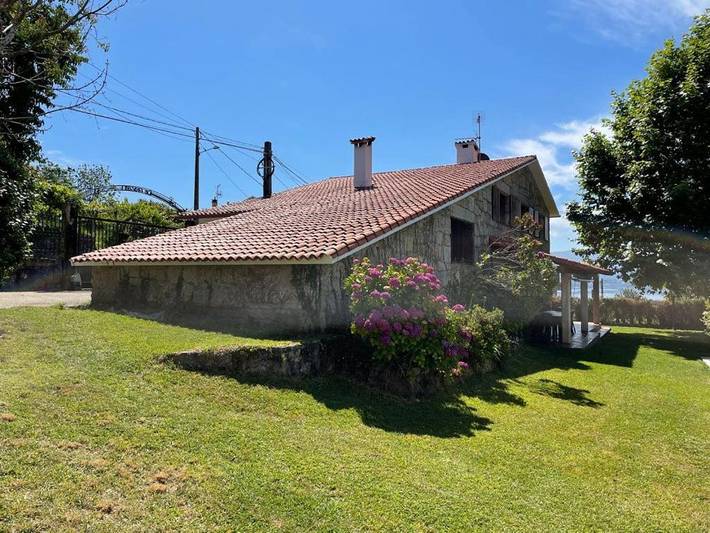 Casa de vacaciones para 14 personas, con vistas además de piscina y jardín, Se admiten mascotas - 1