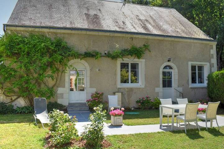 Gîte pour 4 personnes, avec Terrasse et Jardin à Tauxigny