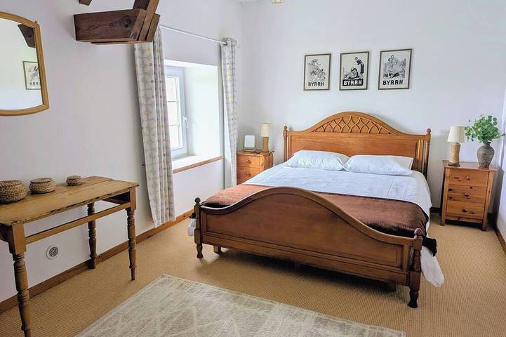 Gîte pour 8 personnes, avec jardin et piscine à Vesly - 2