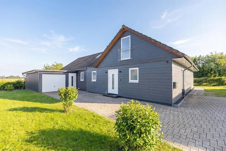 Ferienwohnung für 4 Personen, mit Terrasse und Garten in Uelvesbüll