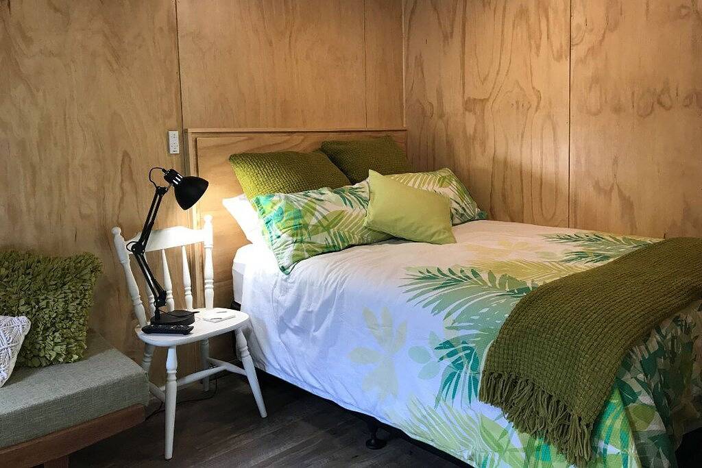 Einzigartige Kabine, zentrales Whangarei in Bush-Umgebung in Whangarei, Whangarei District