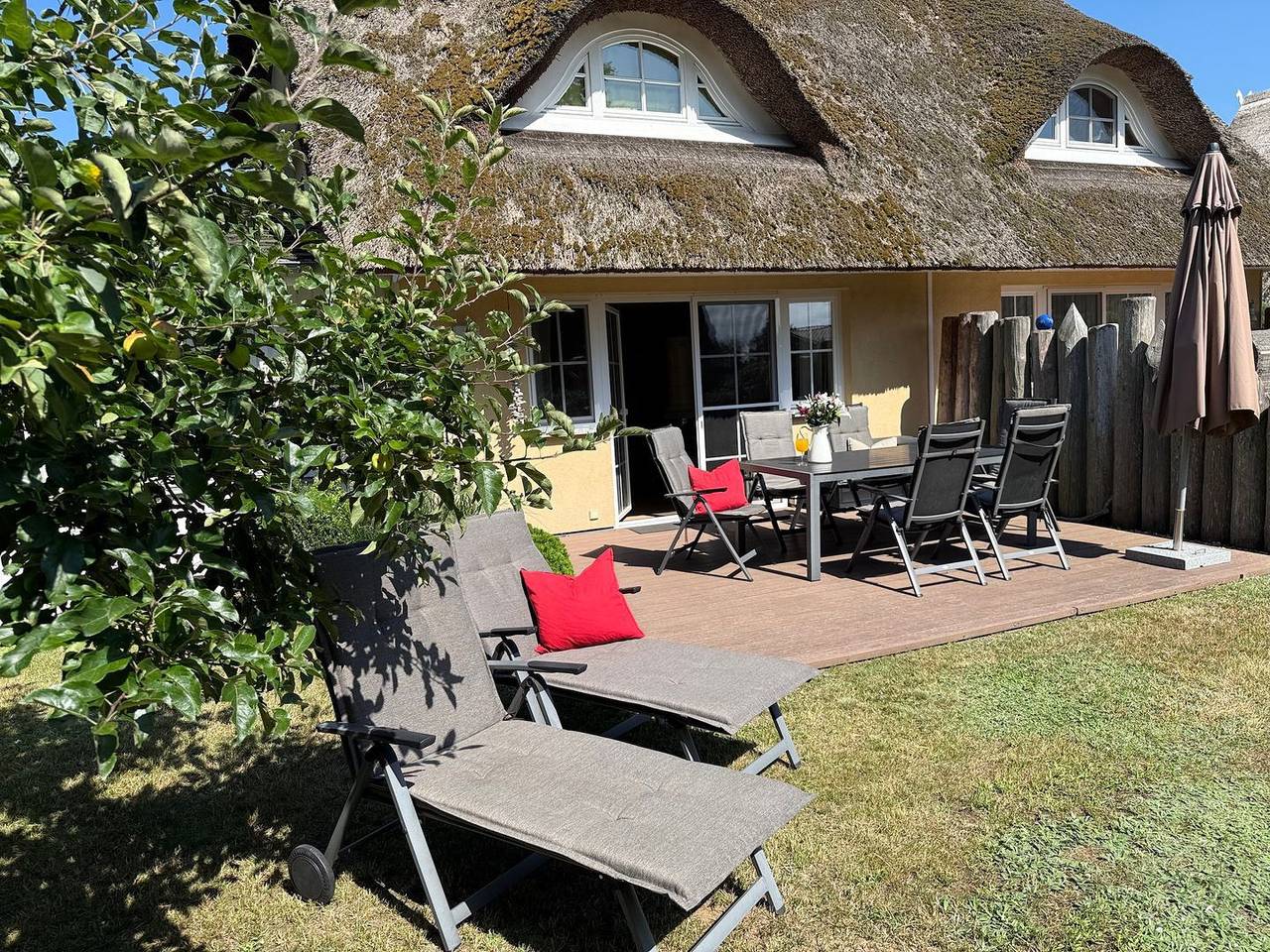 Komfortables Ferienhaus in ruhiger Lage im Herzen von Born in Born a. Darß, Born am Darß