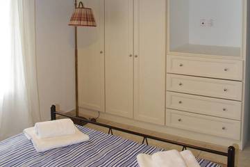 Villa for 4 People in Tinos, Cyclades, Photo 3