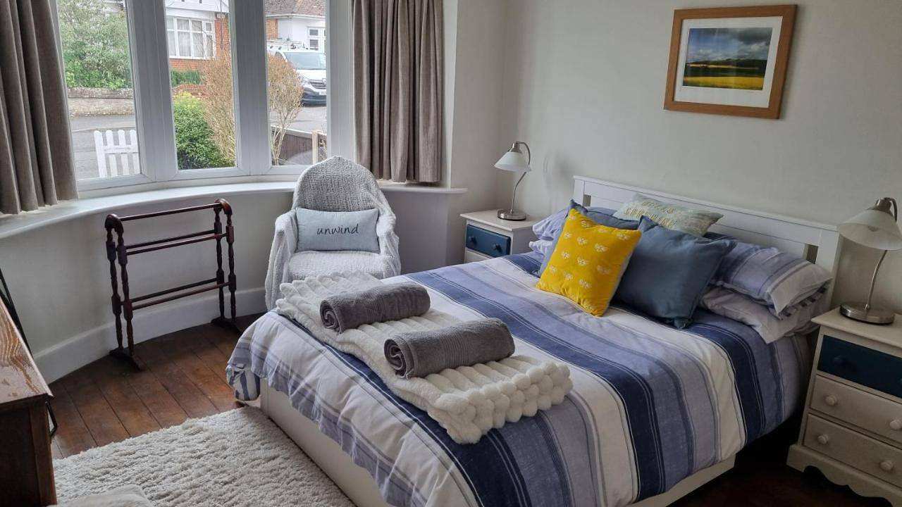 Cosy Bournemouth Bungalow in Bournemouth, South West England