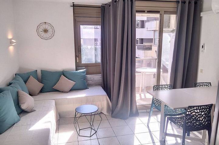 Appartement de vacances pour 4 personnes, avec balcon et jardin