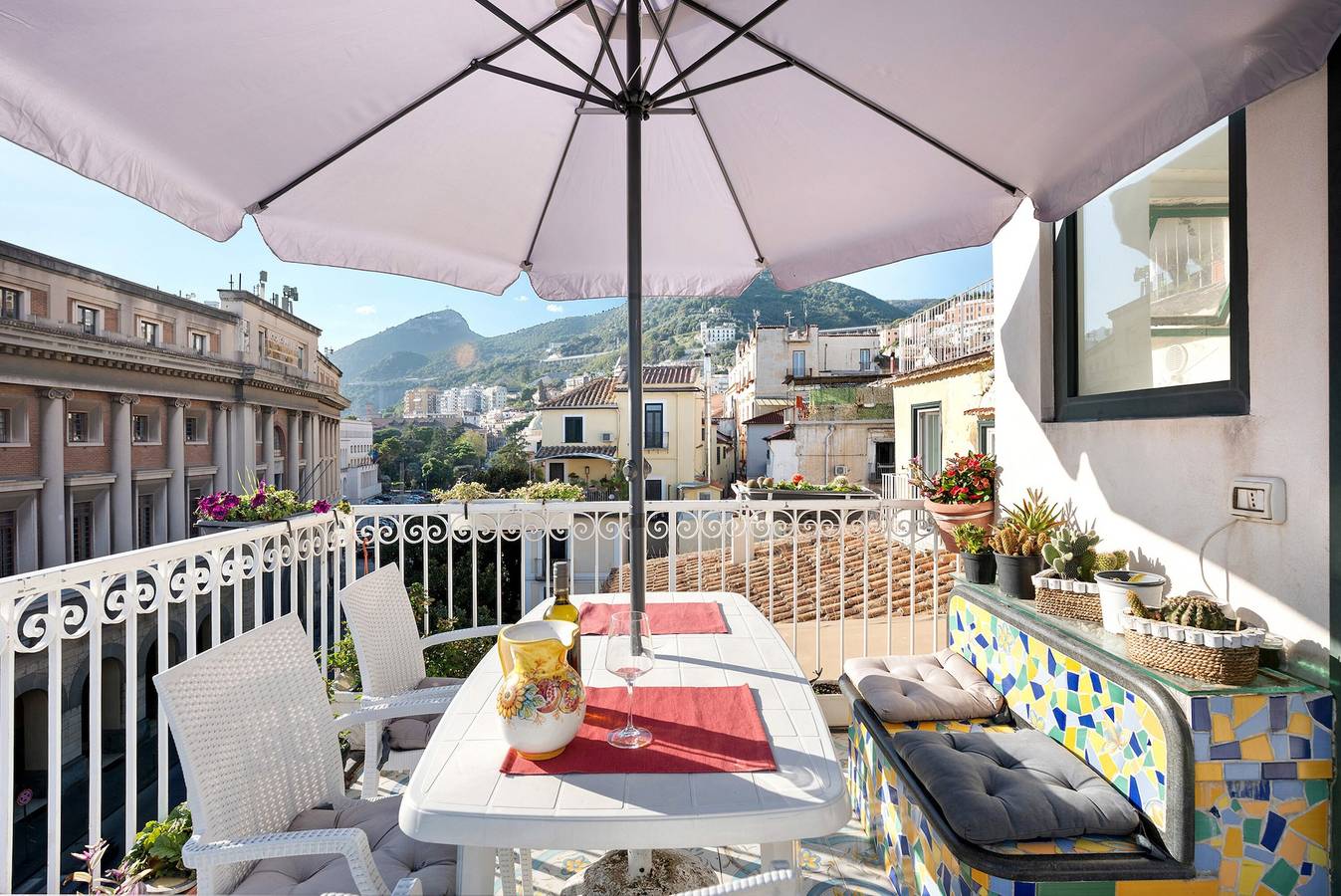 Divina Salerno - Habitación Amalfi con terraza compartida, Wi-Fi y aire acondicionado in Salerno, Costa tirrenica campania