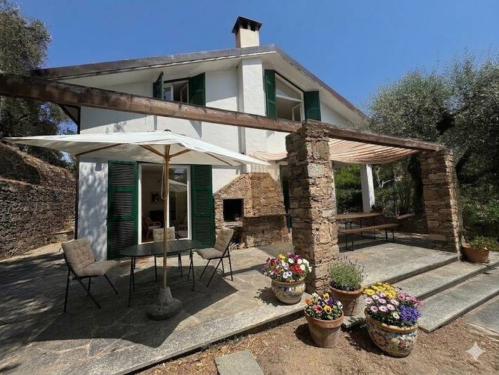 Villa pour 12 personnes, avec jardin à Imperia
