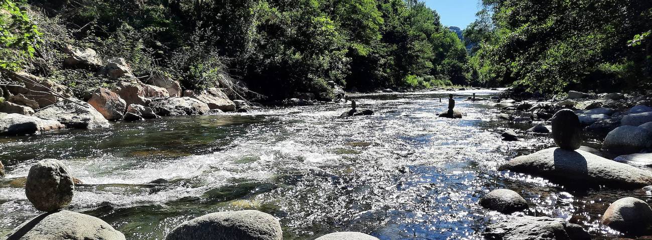 Camping pour 4 personnes, avec Terrasse et Piscine