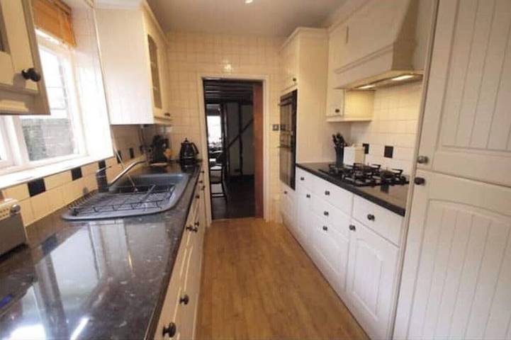 Cottage for 8 people, with Terrace and Garden in Hertfordshire