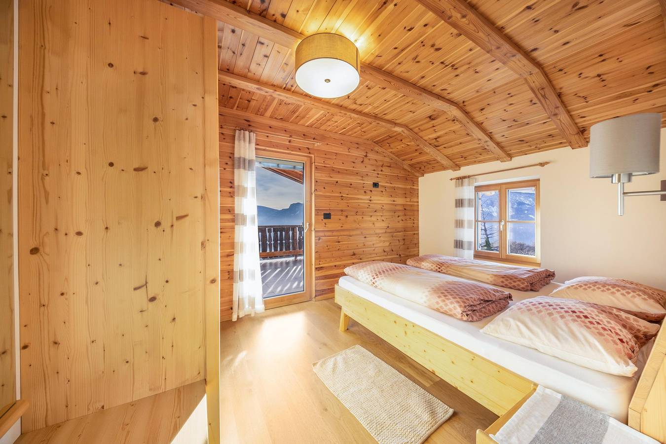 Geheel appartement, Vakantie Appartement "Malgorerhof Sonja" met Uitzicht op de Bergen, Wi-Fi & Gedeelde Tuin in Oberglaning - Cologna di Sopra, Jenesien