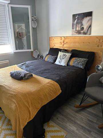 Cottage pour 2 personnes, avec terrasse et vue dans Sainte-Feyre