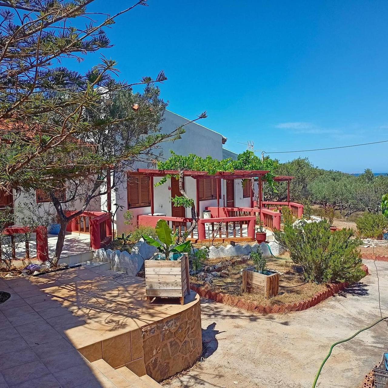 Estudio entero, Apartamento 'Sunrise' con vistas a la montaña, Wi-Fi y aire acondicionado in Playa Vai, Lasithi